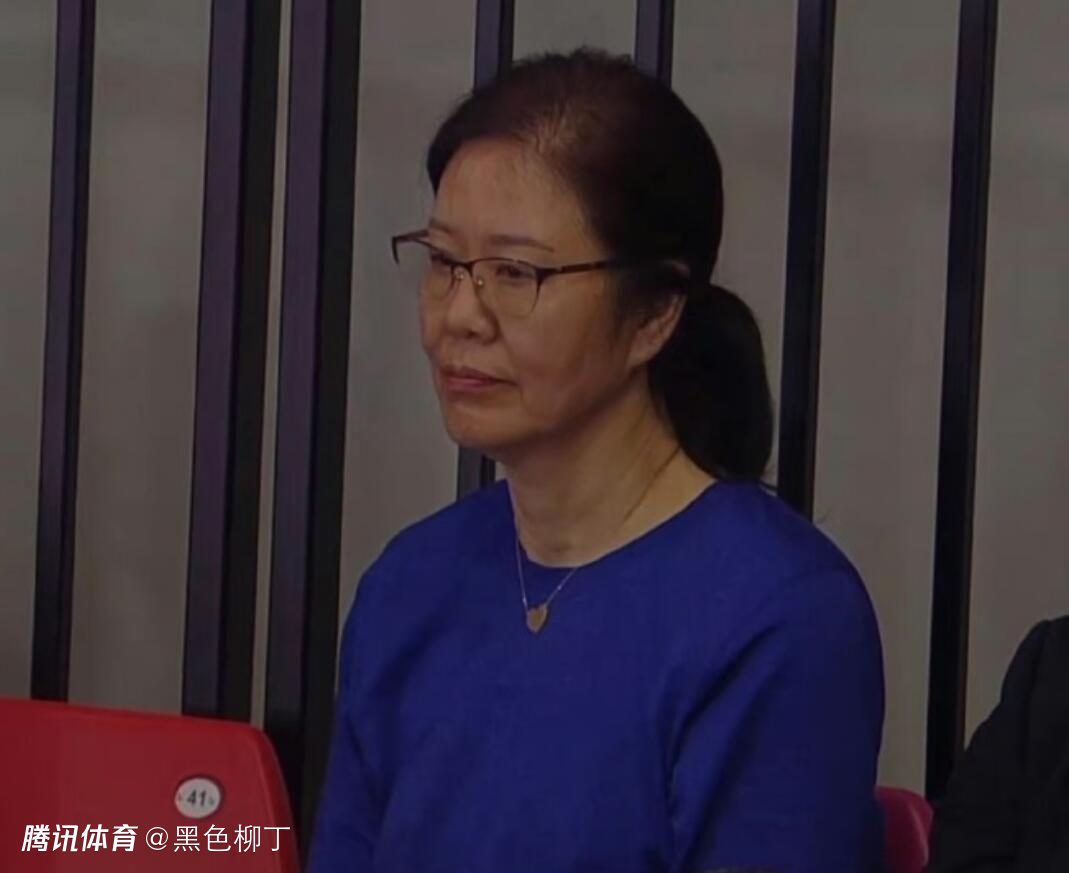 国产午夜视频在线